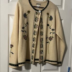 Coldwater Creek 100% Wool  Vintage Cardigan Sweater with  Floral Embroidery